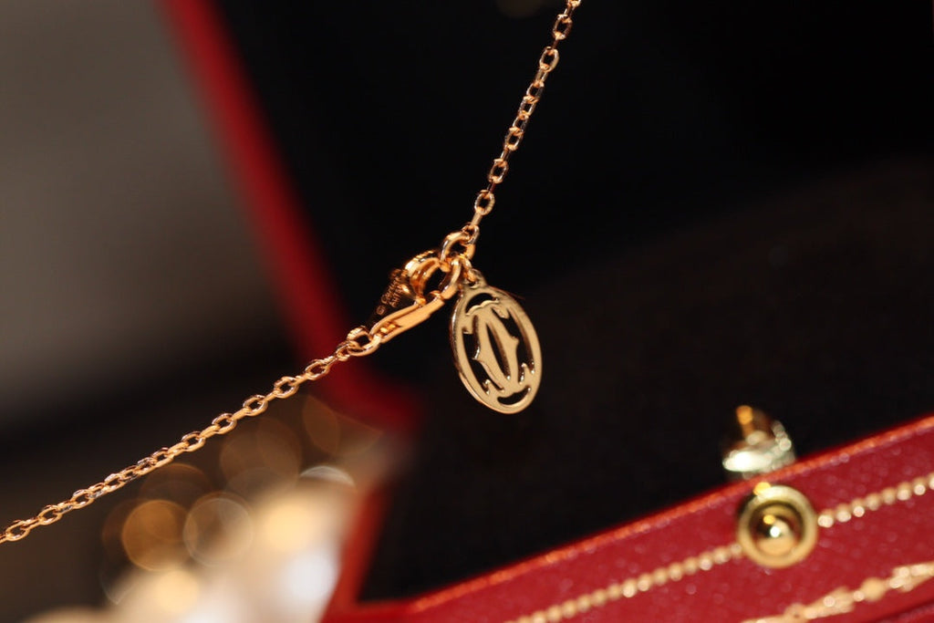 DAMOUR DIAMOND NECKLACE