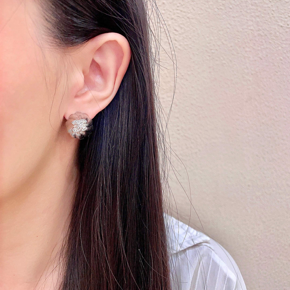 CC Flower Clip-On Earrings Crystal 659641