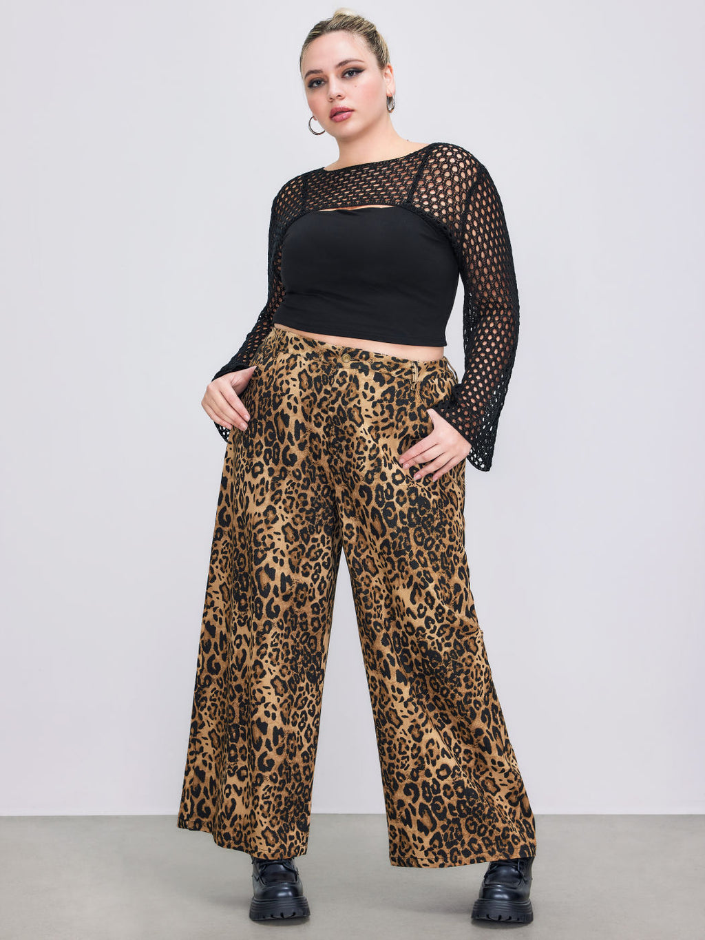 100% Cotton Mid Rise Leopard Pocket Wide Leg Trousers Curve & Plus