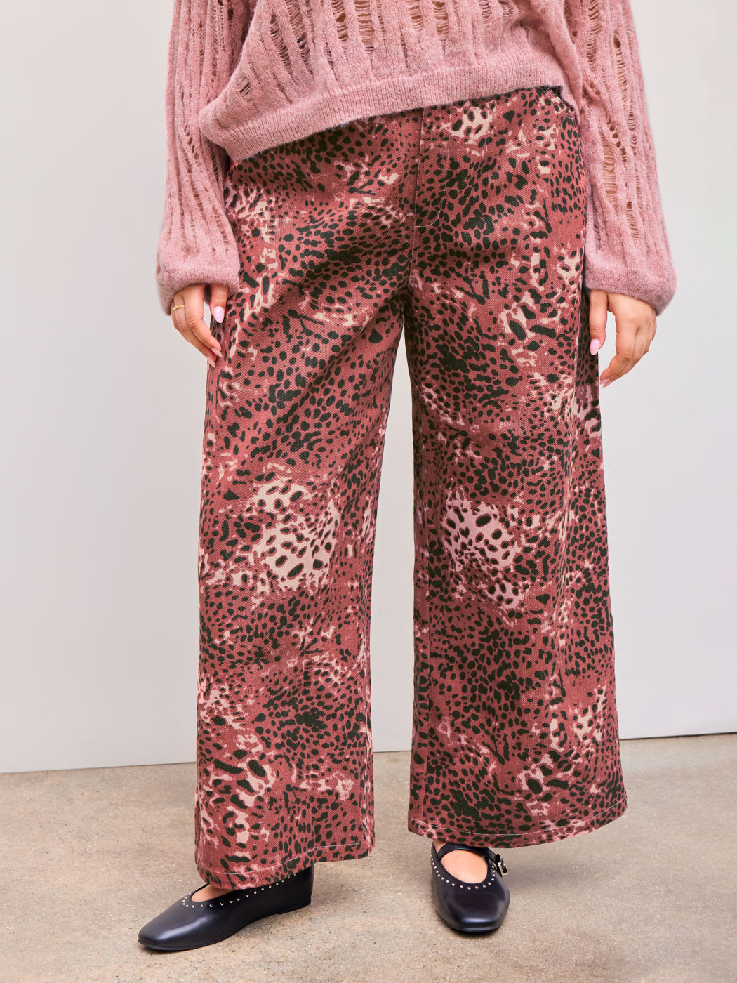 100% Cotton Mid Rise Leopard Pocket Wide Leg Trousers Curve & Plus