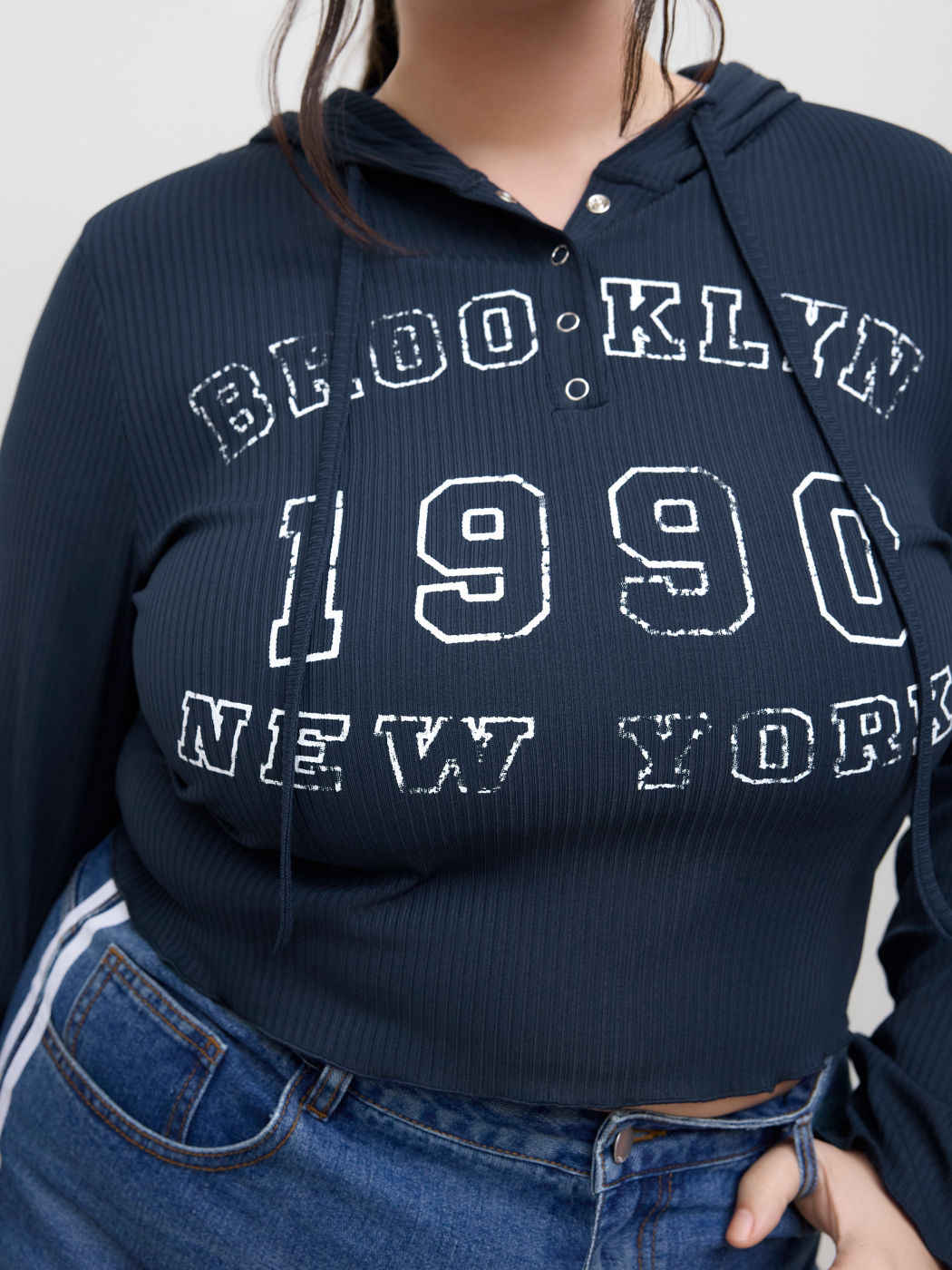 1990 Graphic Hoodie Curve & Plus