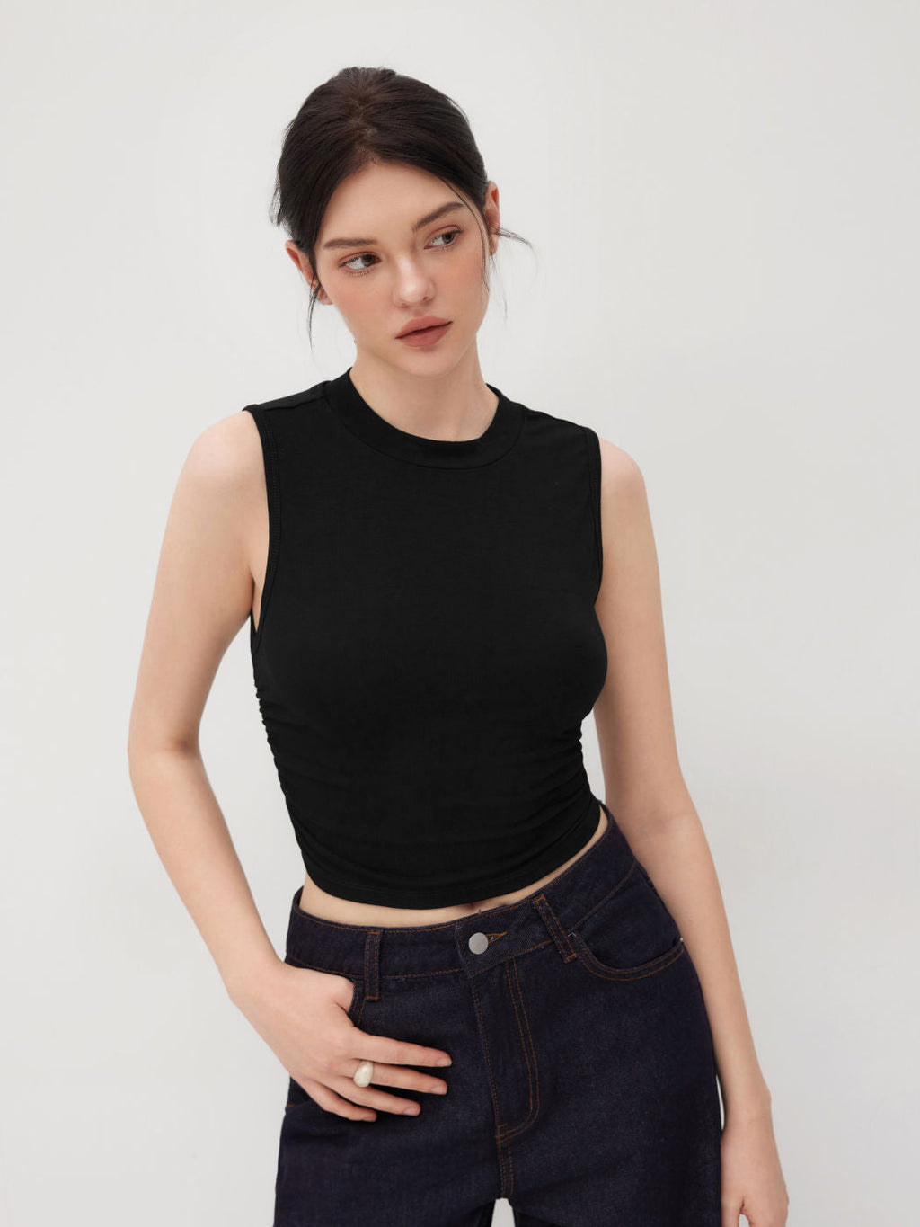 2 Pack Round Neck Solid Ruched Crop Tank Top