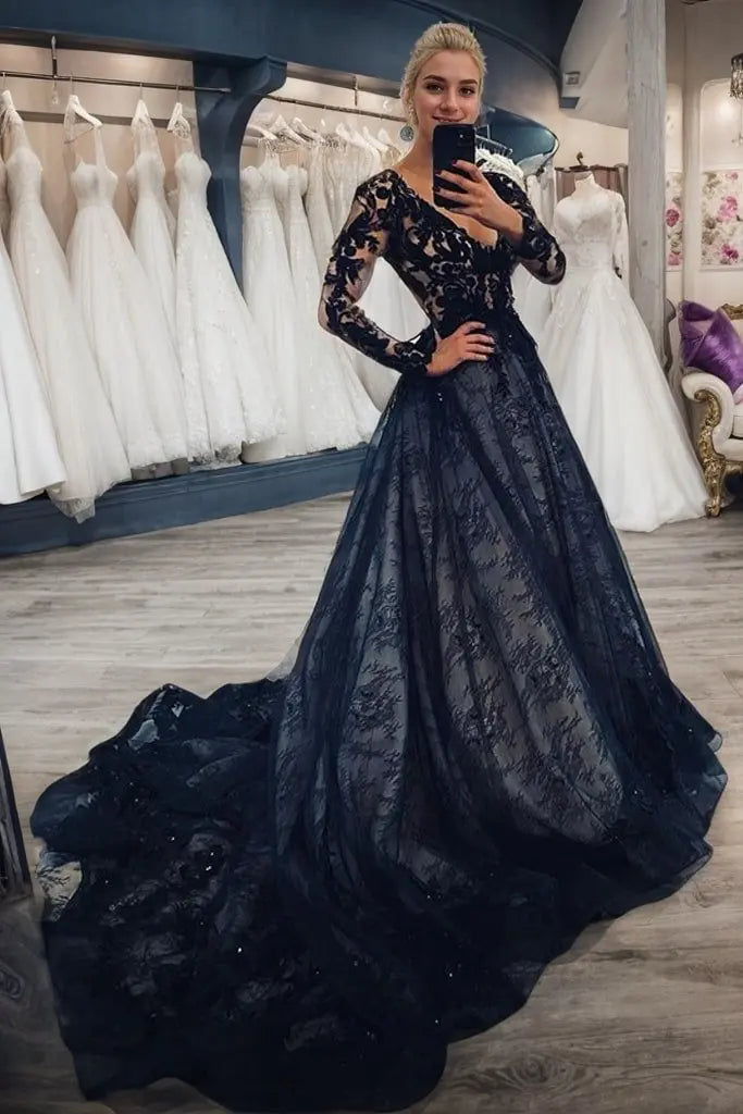 A-Line/Princess Lace Applique V-neck Long Sleeves Court Train Wedding Dresses