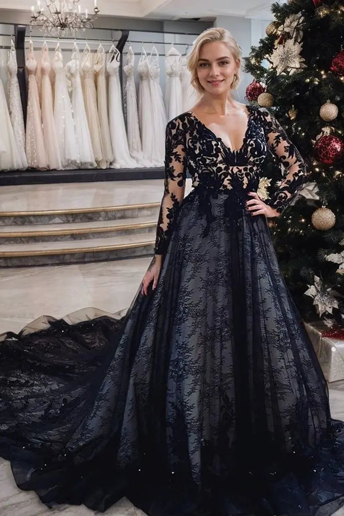 A-Line/Princess Lace Applique V-neck Long Sleeves Court Train Wedding Dresses