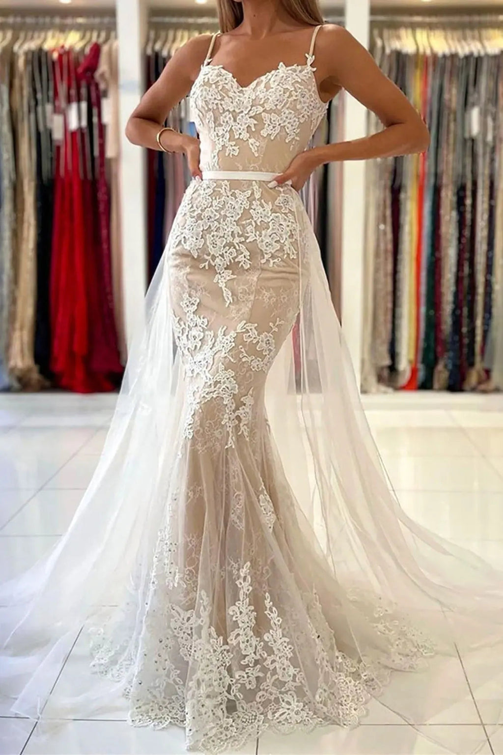 Trumpet/Mermaid Spaghetti Straps Court Train Lace Tulle Prom Dresses With Waistband