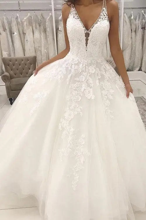 A-Line/Princess Tulle Applique V-neck Sleeveless Sweep/Brush Train Wedding Dresses