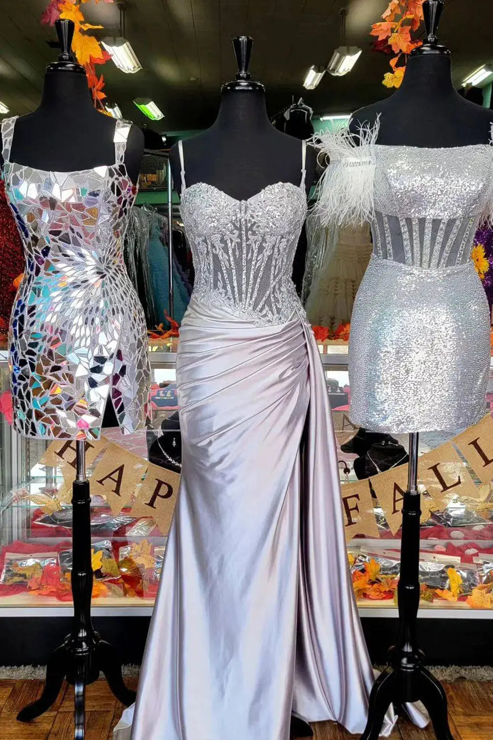 Sheath/Column Silk Spaghetti Straps Green Appliqued Sleeveless Prom Dresses With Split