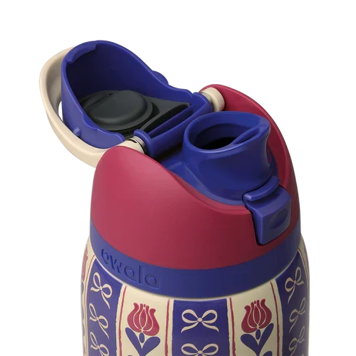 Owala Holiday Collection FreeSip? Holiday Hygge 32oz