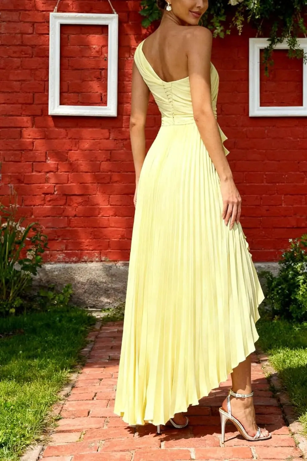 A-line Silk One Shoulder Long Asymmetry Pleated Yellow Prom Dresses