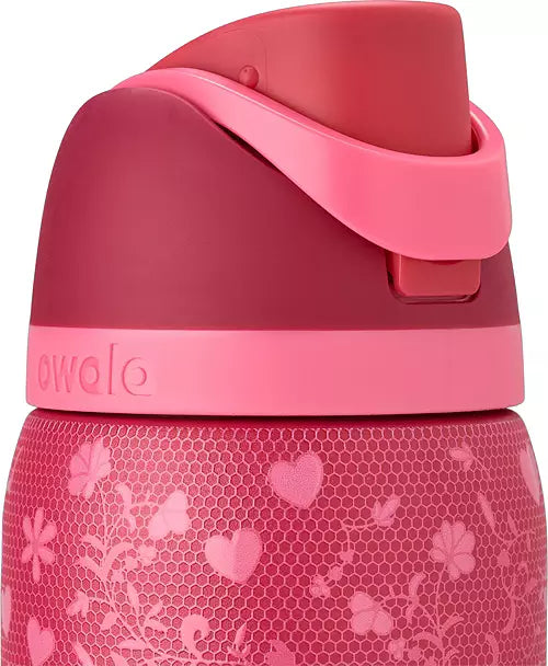 Owala 32 oz. FreeSip Stainless Steel Water Bottle ¨C Love Letter
