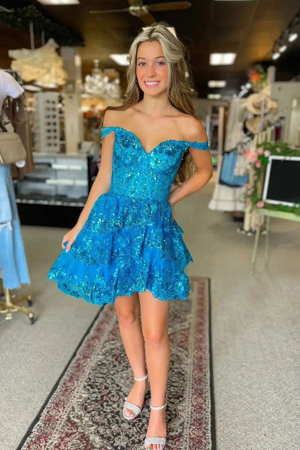 A-line Off-the-Shoulder Short/Mini Tulle Homecoming Dress