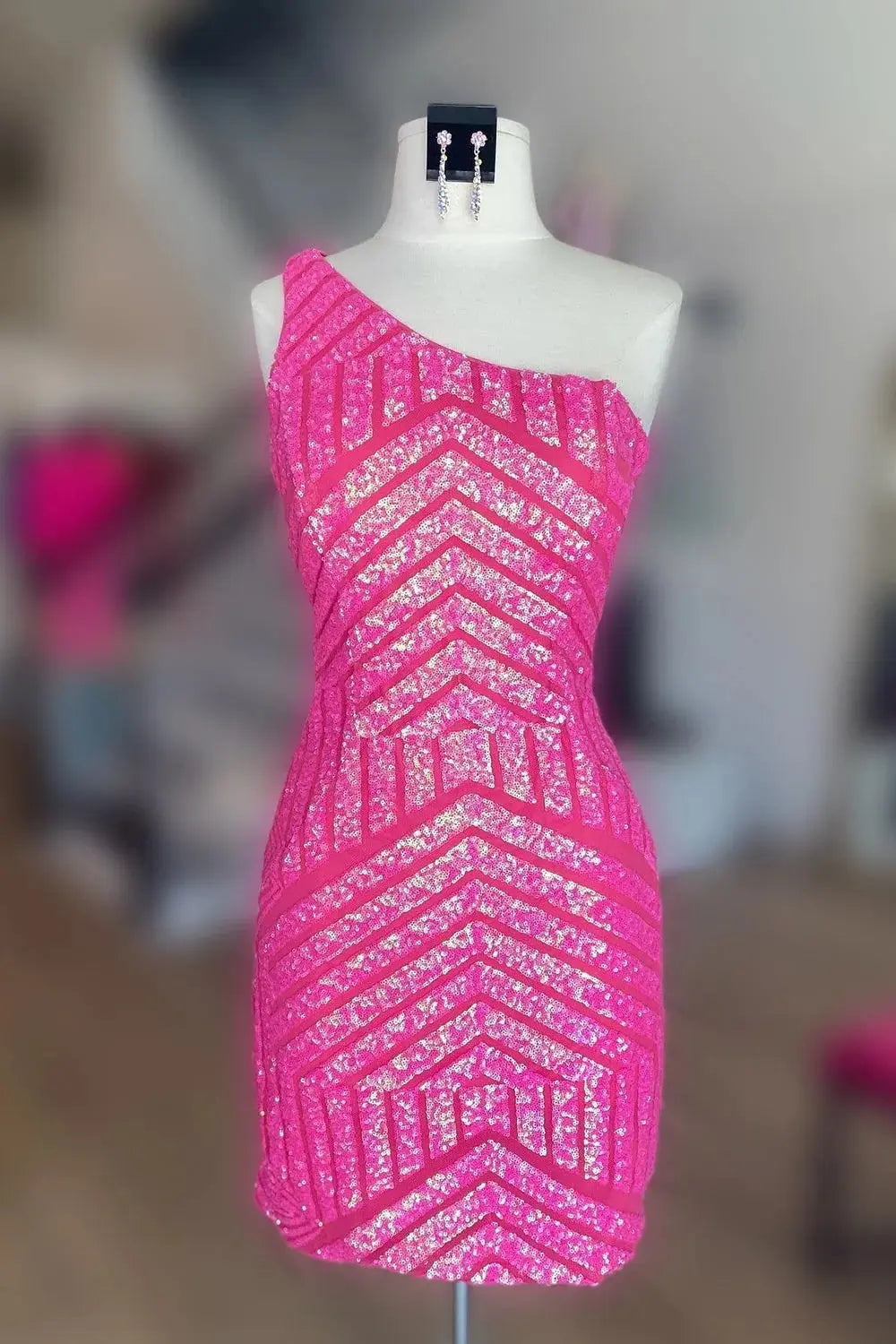 Fuchsia Sequins Dresses V-Neck Tight Homecoming Dress