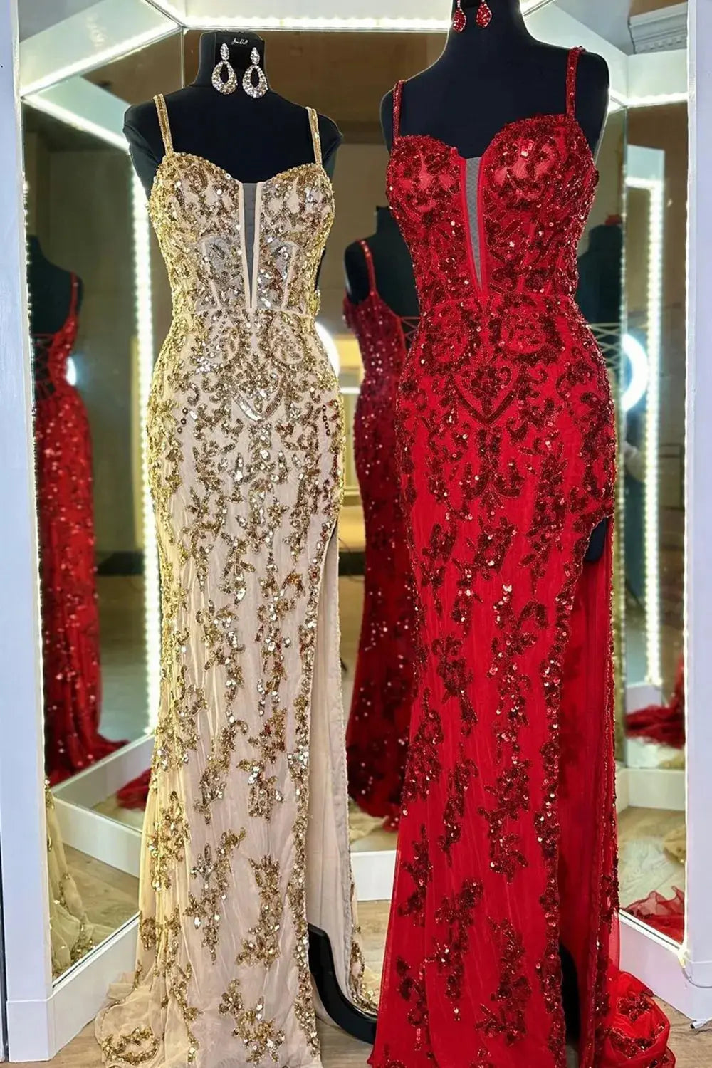 Sheath/Column Straps Sweep Train Lace Prom Dresses With Leg Slit