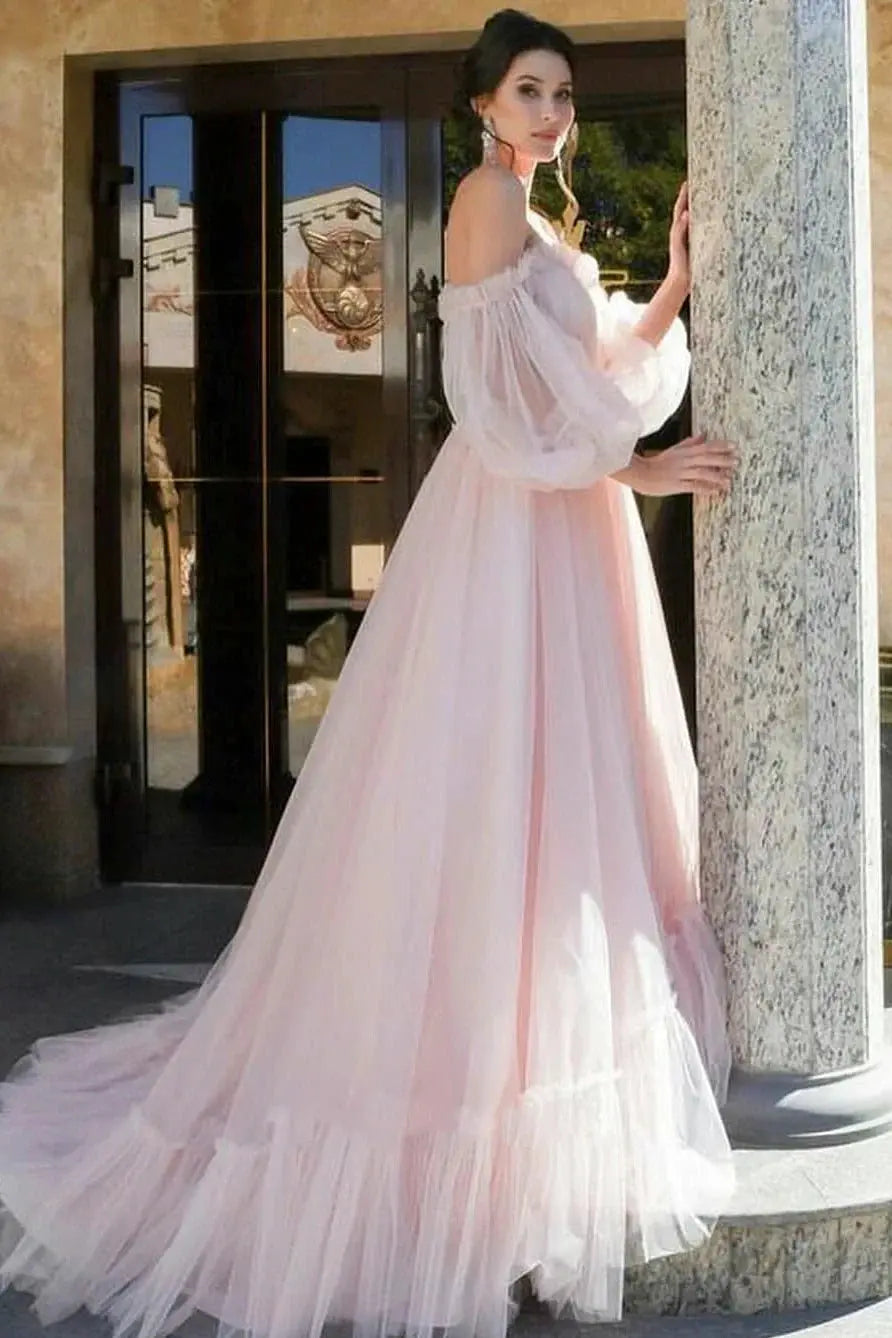 Off-shoulder Charming Sweetheart Tulle Long Sleeve Wedding Dresses