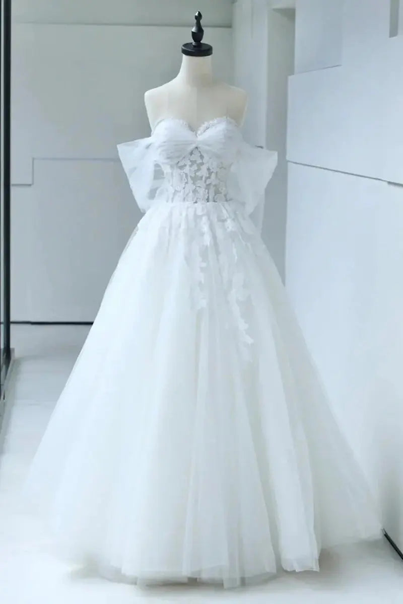 A-Line Off the Shoulder White Lace Appliques Sleeveless Lace-Up Wedding Dresses