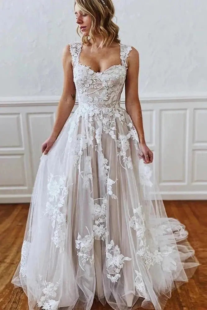 A-Line Straps Sweetheart Wedding Dress with Lace Appliques