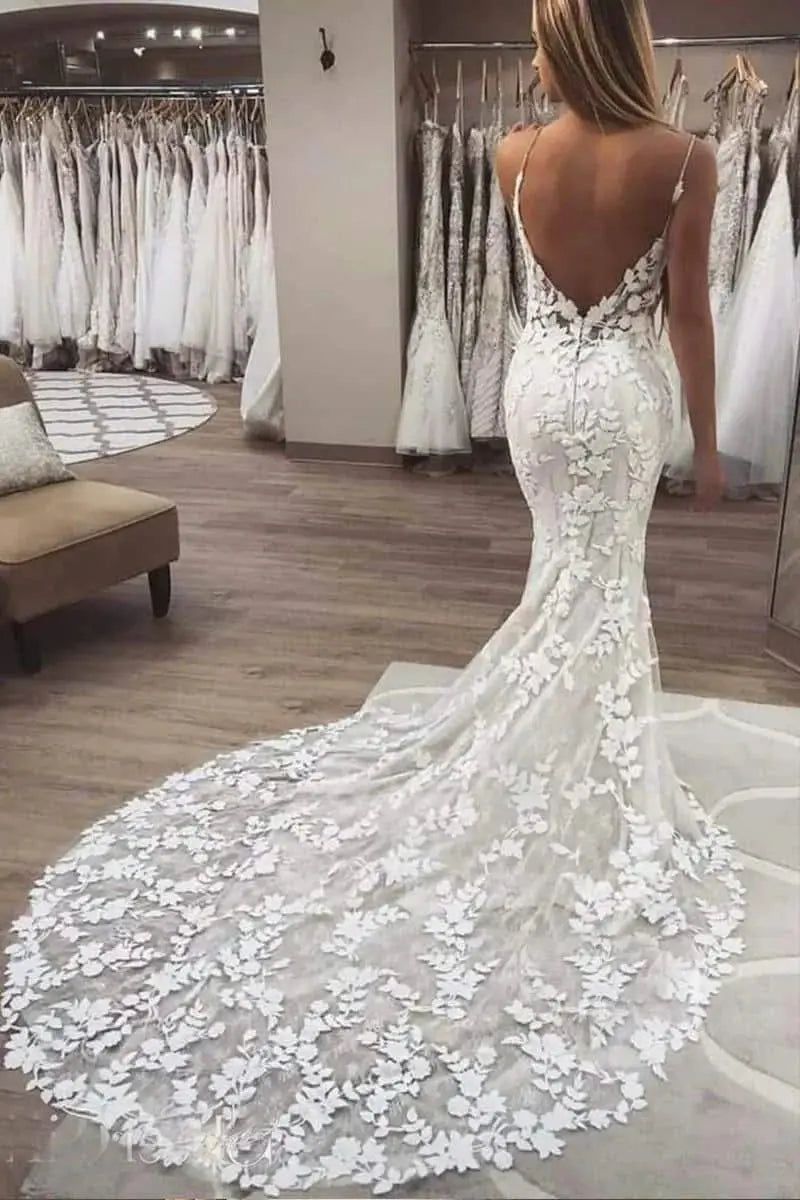 Mermaid Sleeveless Spaghetti Straps V-neck Lace Wedding Dresses