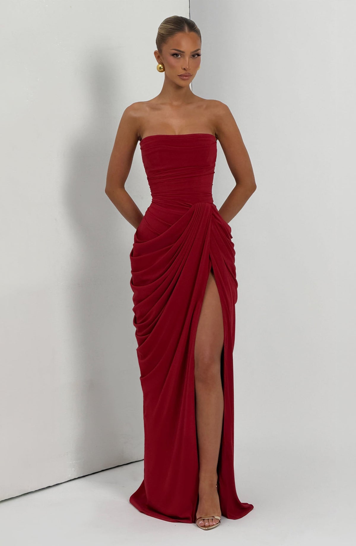 Cyra Maxi Dress - Deep Red