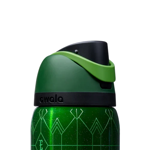 Owala Wicked 32oz FreeSip?Elphaba's Emerald Green Sparkles With Power