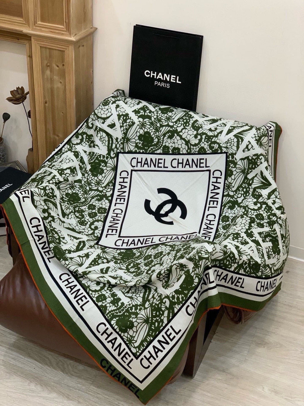 Chanel 26s Scarf 140 In Cashmere Silk 306133