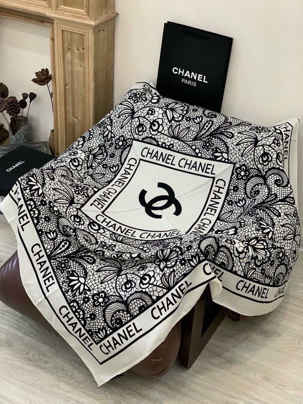 Chanel 26s Scarf 140 In Cashmere Silk 306134