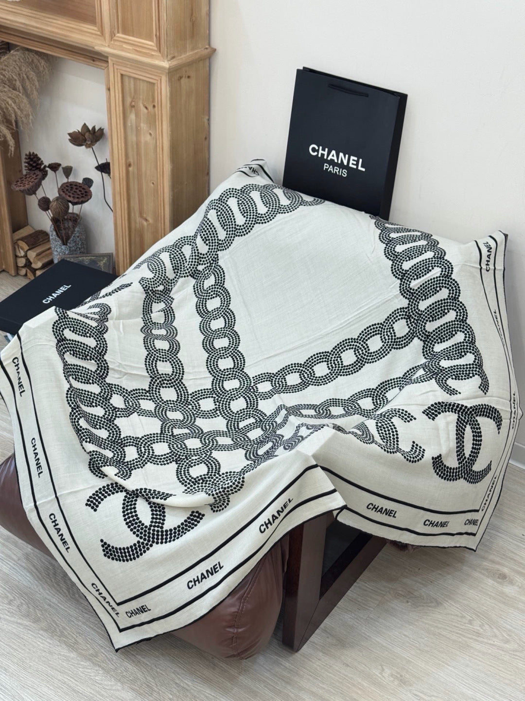 Chanel 26s Scarf 140 In Cashmere Silk 309307