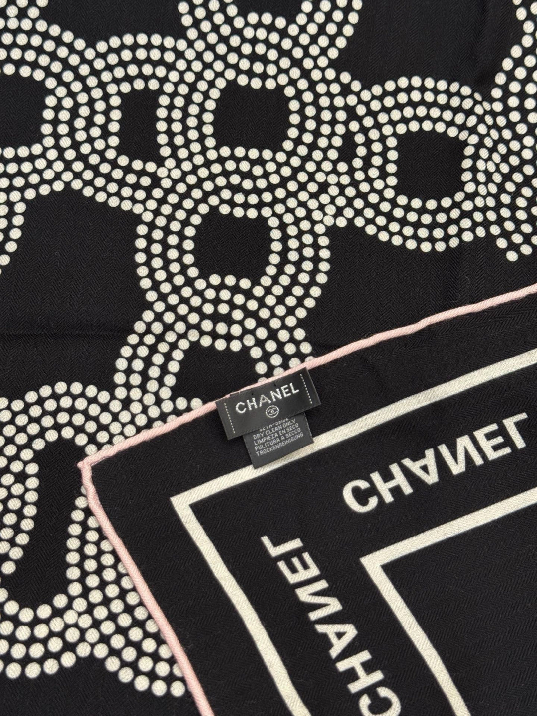 Chanel 26s Scarf 140 In Cashmere Silk 309308