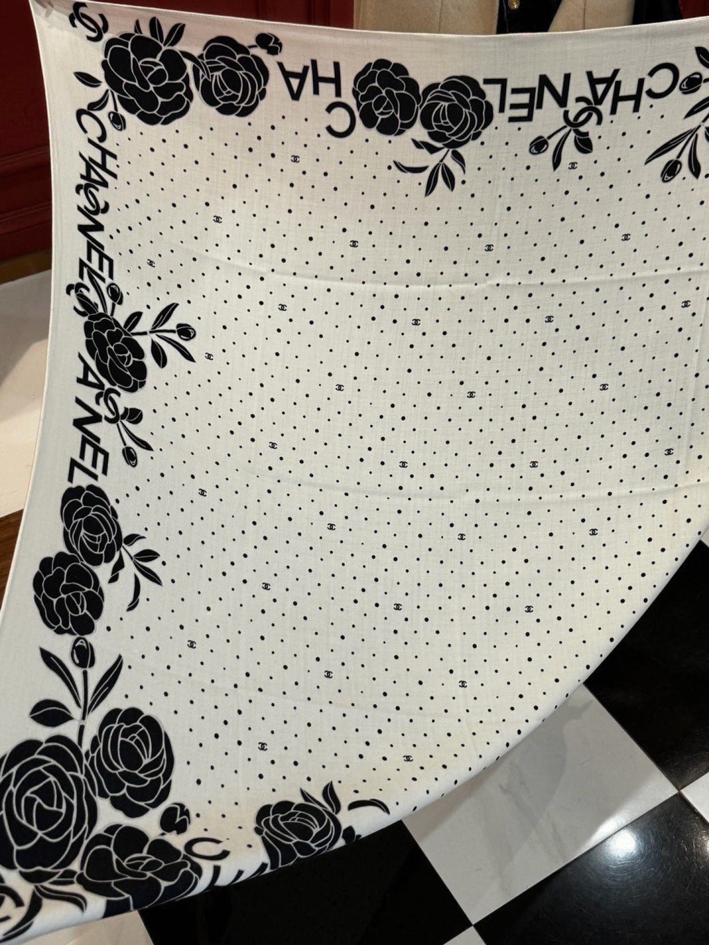 Chanel 26s Scarf 140 In Cashmere Silk 309331