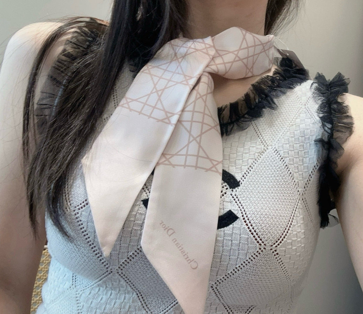 CD Twilly Mini Scarf 105 Light Pink Silk Twill 147671