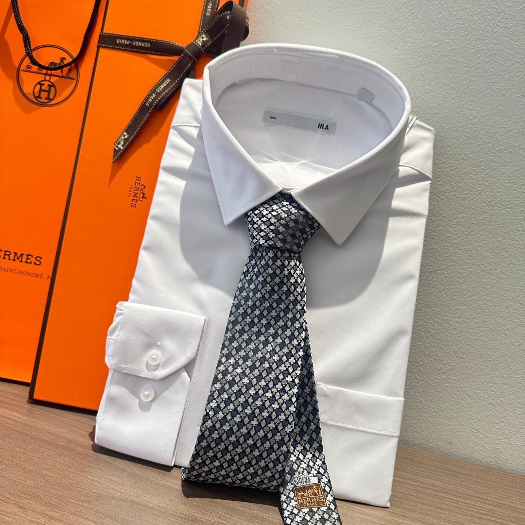 HM Carre d'As Tie Black Twill Silk 210007