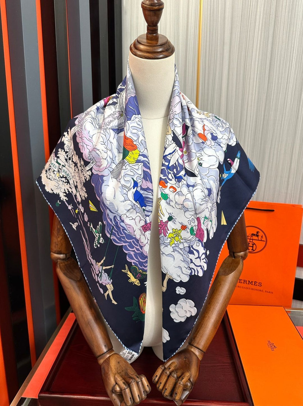 HM Scarf 90x90 Colorful Twill Silk 461765