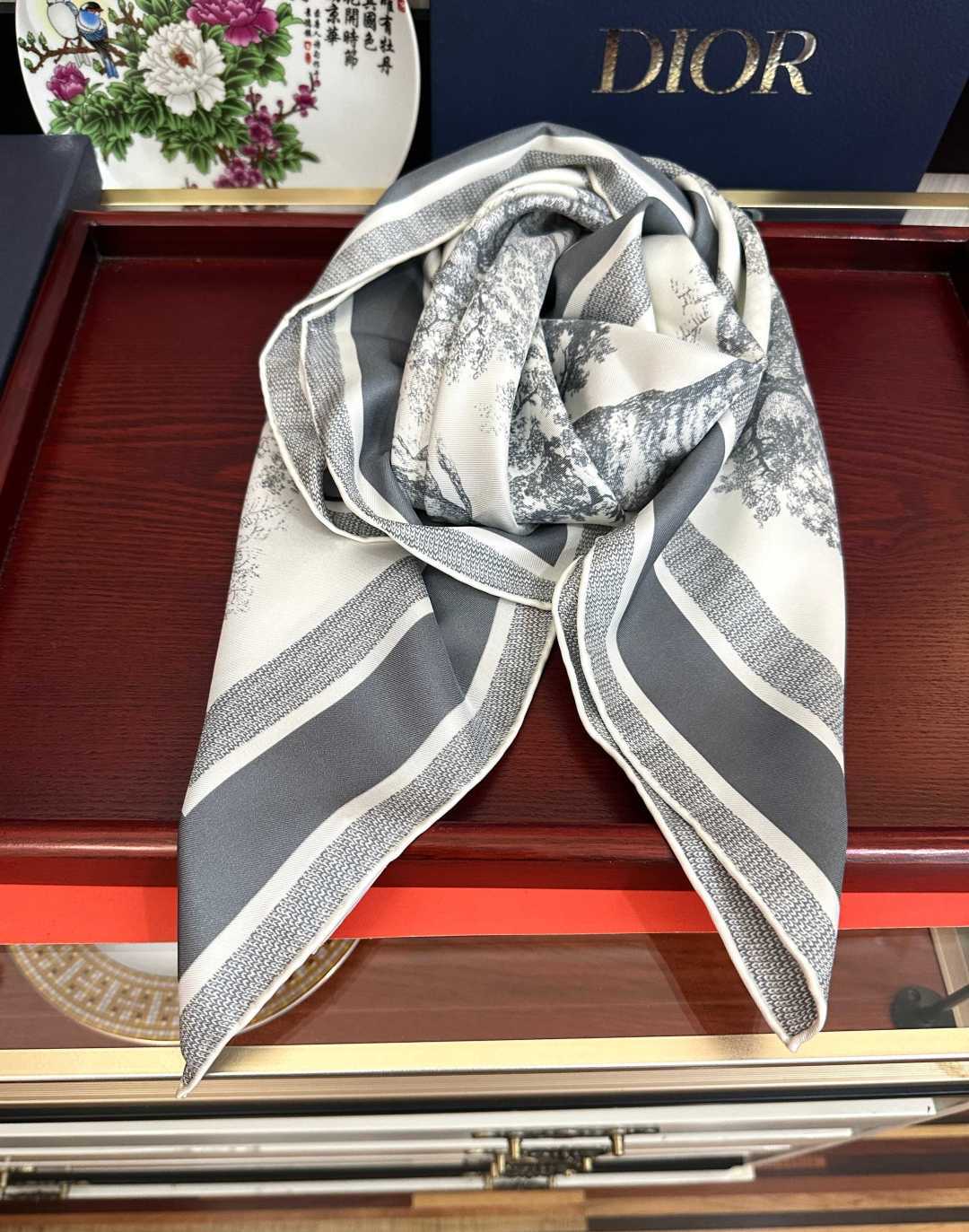 CD Scarf 90x90 Colorful Twill Silk 461764