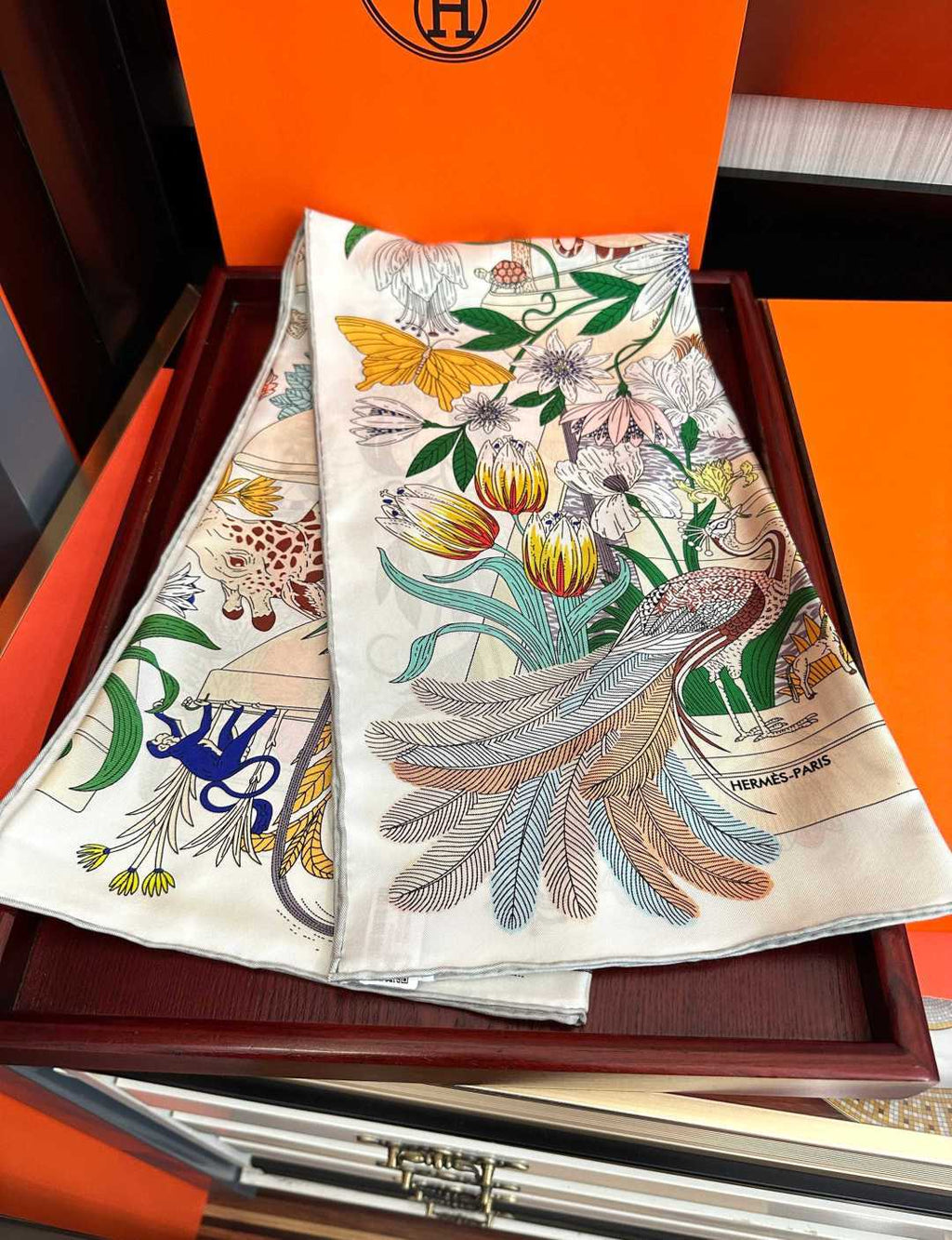 HM Scarf 90x90 Colorful Twill Silk 461775