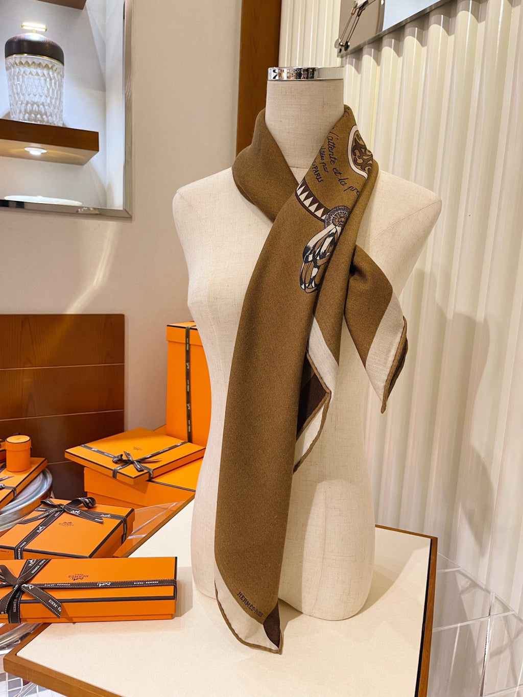 HM 26s Double-sided Scarf 140cm Marron Silk Cashmere 153154