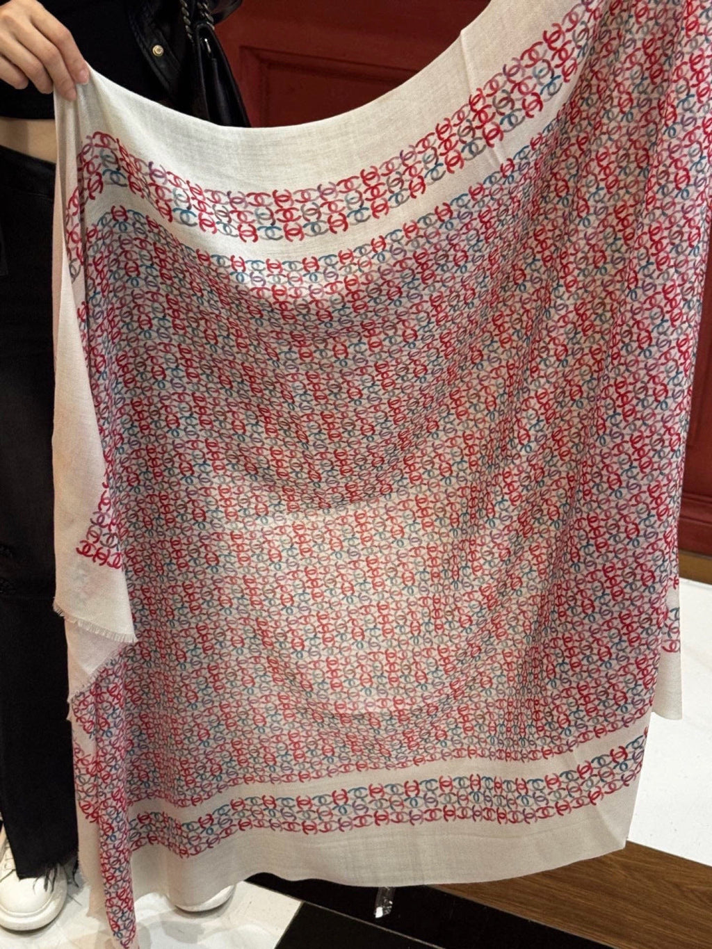 Chanel 26s Scarf 100 x 200 cm In Cashmere And Silk 306089
