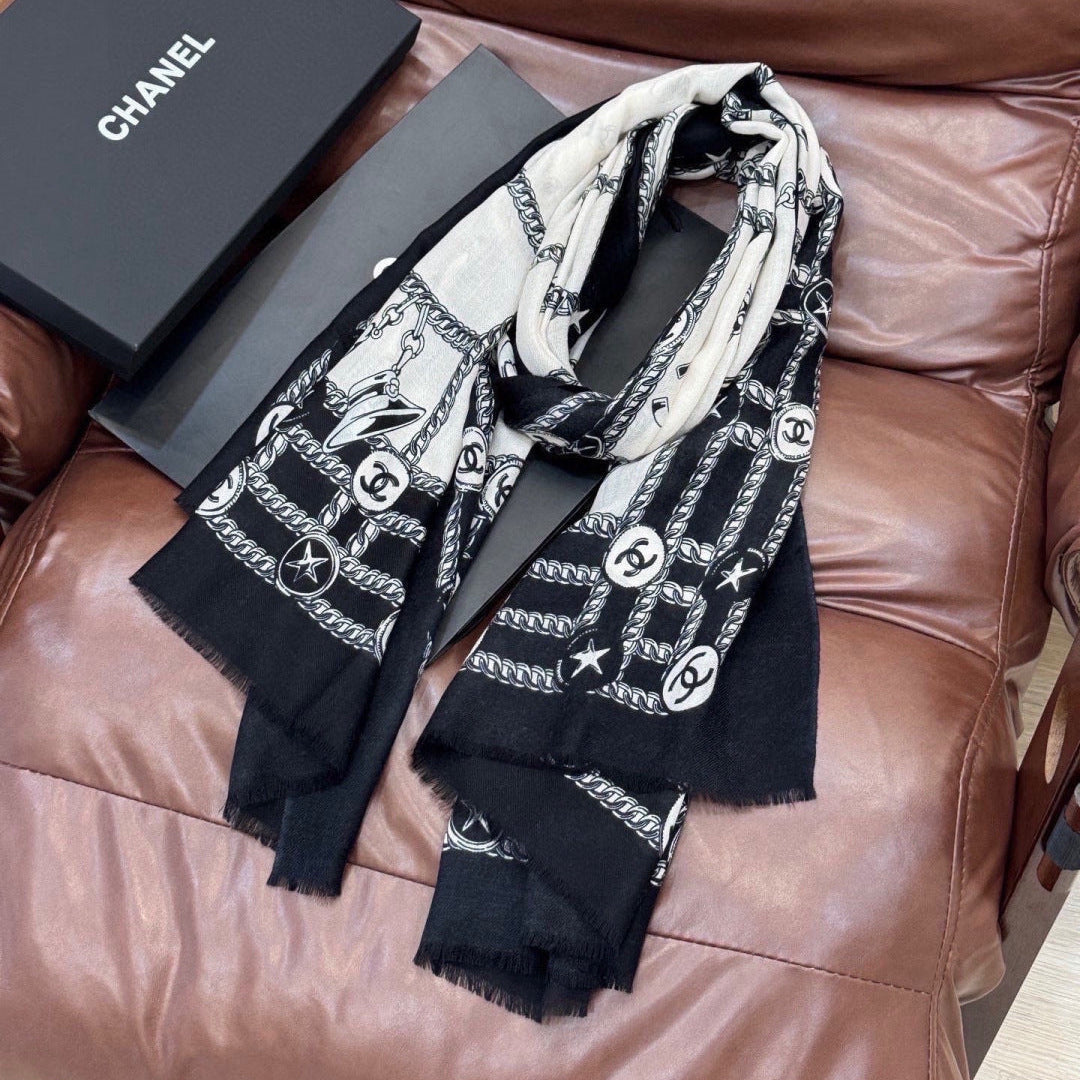 Chanel 26s Scarf 100 x 200 cm In Cashmere And Silk 306103