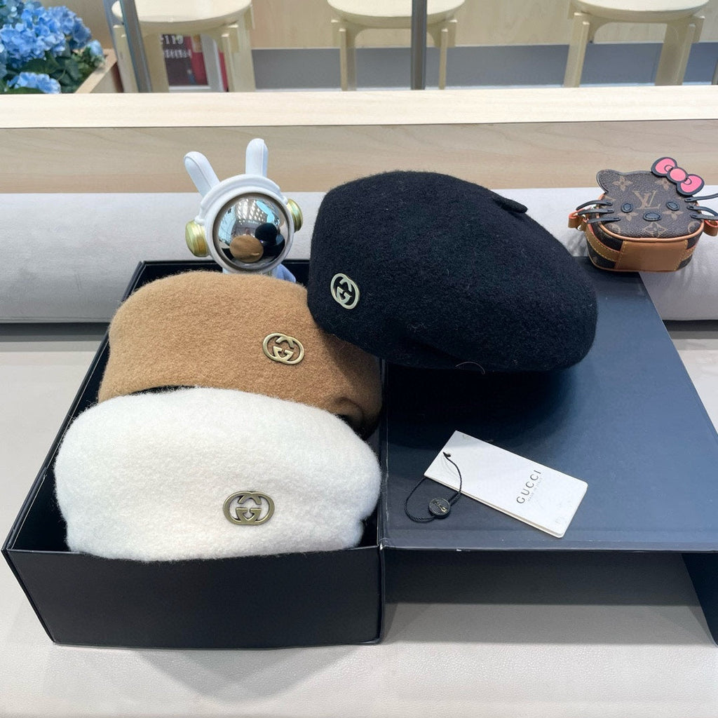 BERET HAT IN CAMEL BEIGE WOOL 430080
