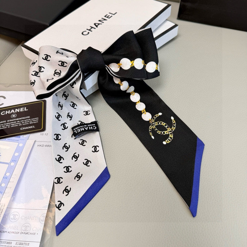 CC Twilly Mini Star 120cm Black White Blue Mulberry Silk 935261