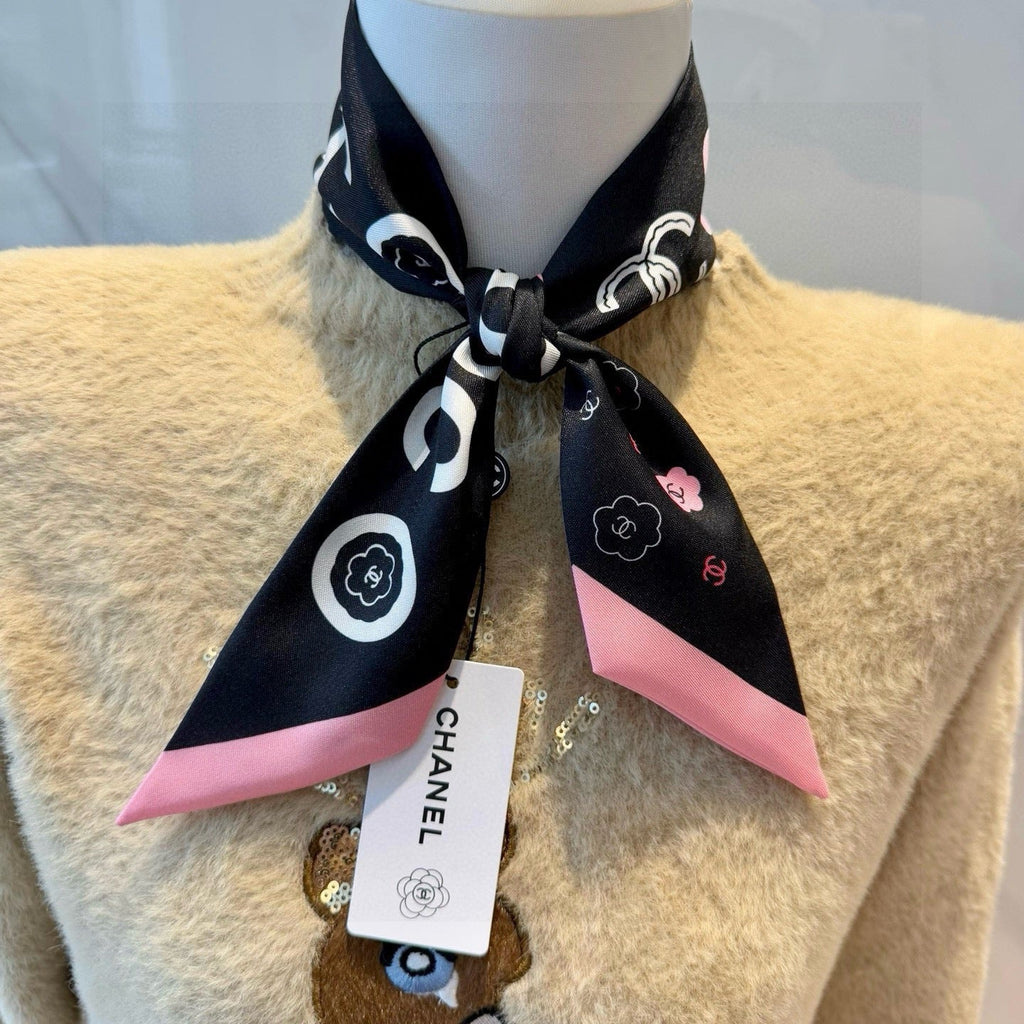 CC Twilly Mini Scarf 120cm Black Mulberry Silk 949096