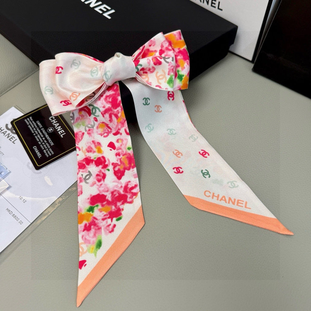 CC Twilly Mini Scarf 105 White Pink Floral Pattern Silk Twill 147667