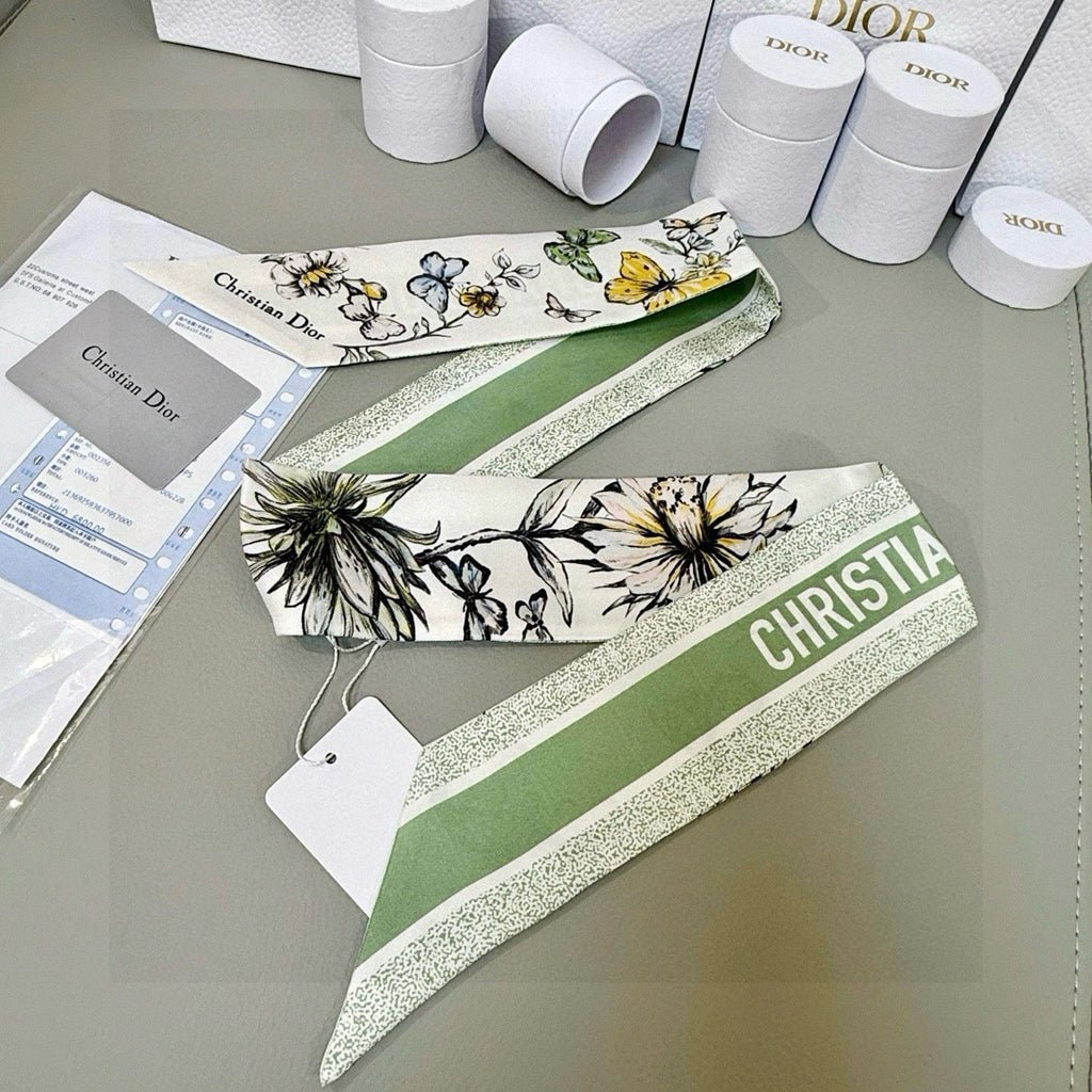 CD Twilly Mini Scarf 105 Ivory Pale Green Silk Twill 153192