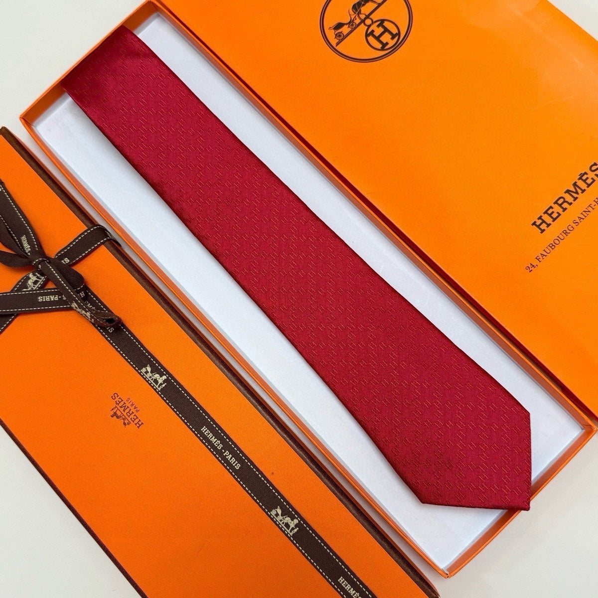 HM Jacquard Tie Red Twill Silk 212088