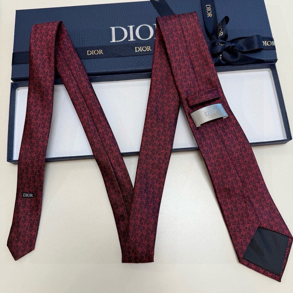 CD Oblique Tie Burgundy Silk 212105