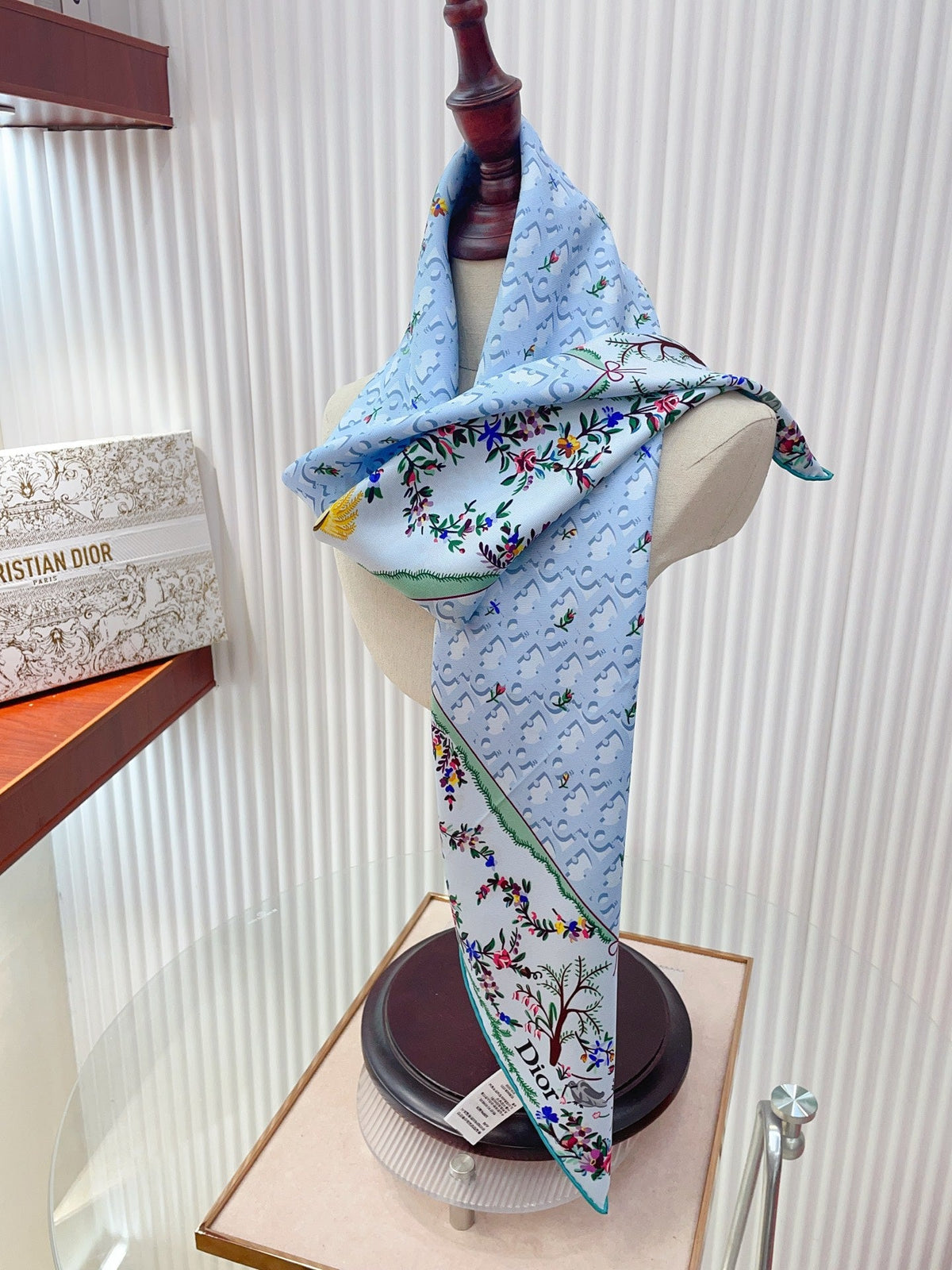 CD Dioramour Scarf 90x90 Blue Colorful Twill Silk 223493