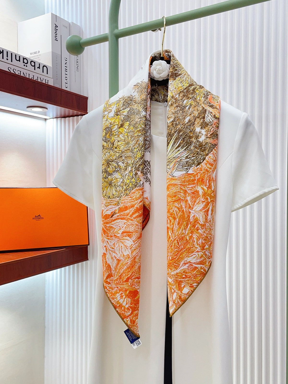 HM All'Orto Botanico Scarf 90x90cm Orange Colorful Silk Twill 209925