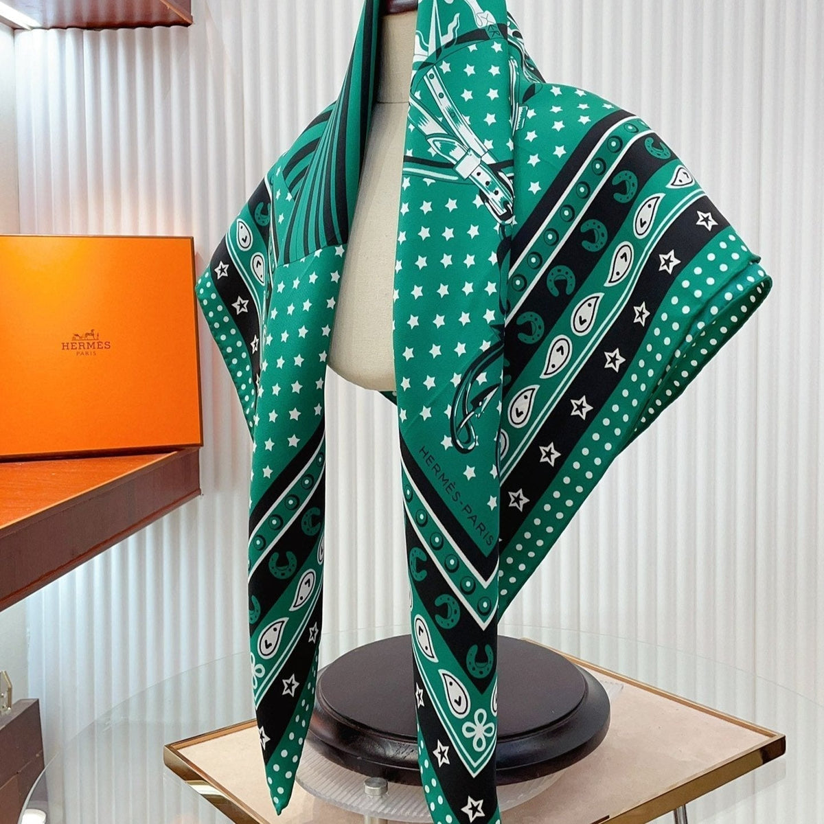 Cheval Punk Bandana Scarf 90 CM In Deep Green Mix White Black Silk Twill 309212