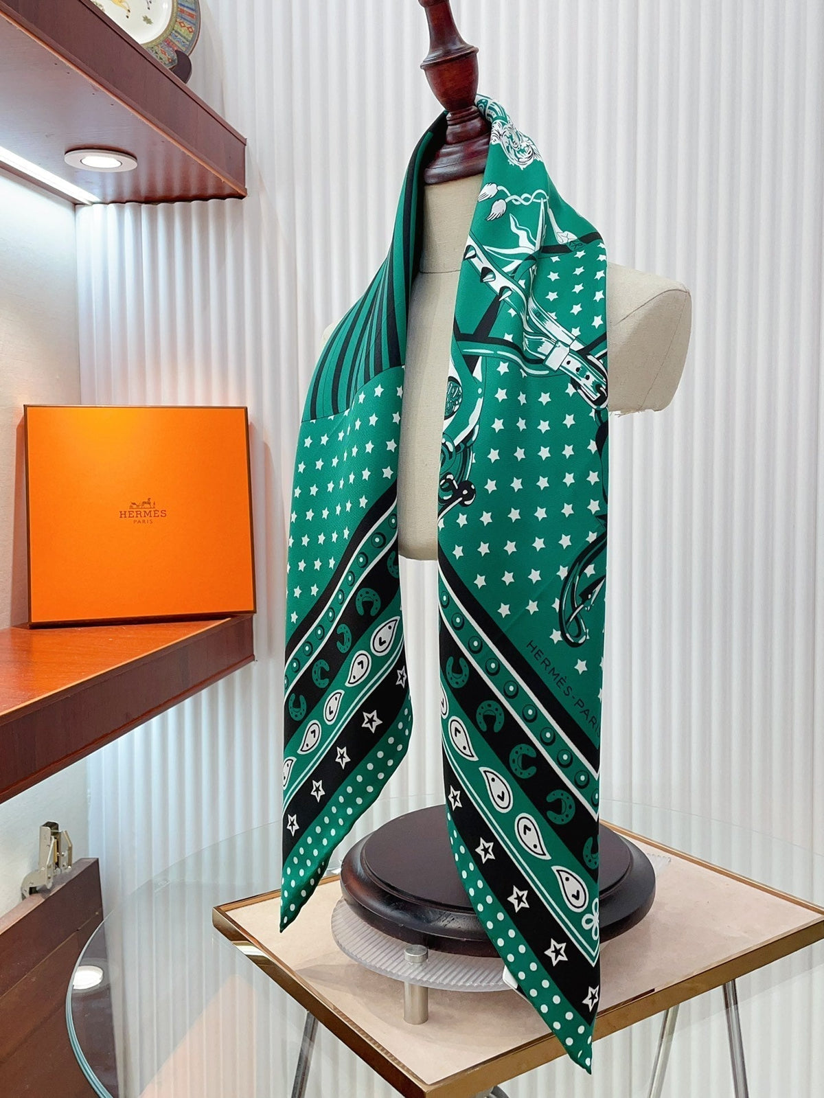 Cheval Punk Bandana Scarf 90 CM In Deep Green Mix White Black Silk Twill 309212