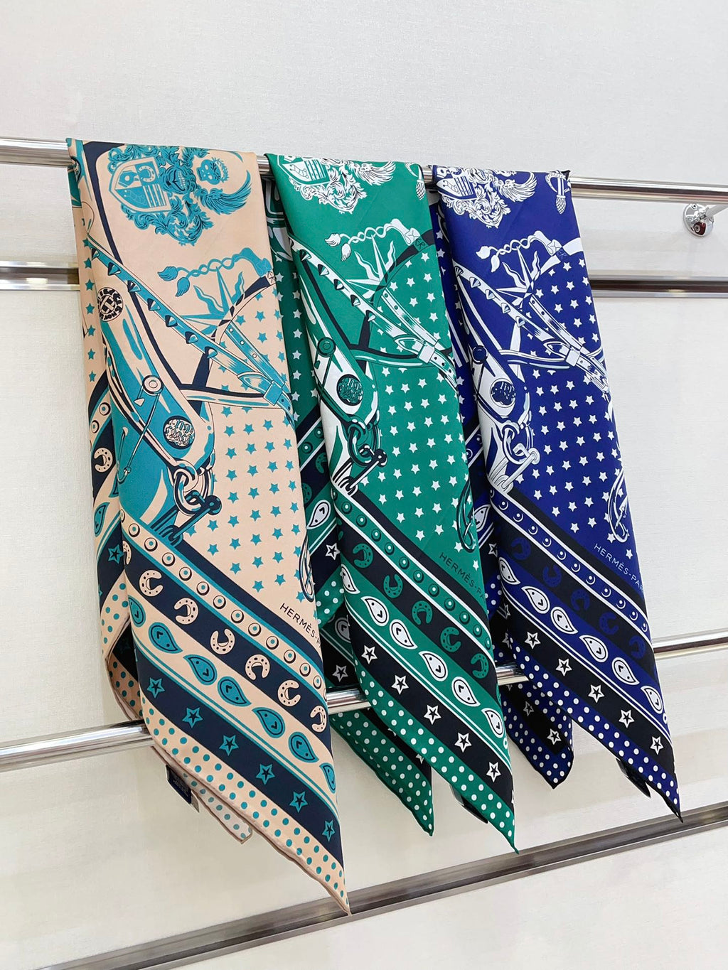 Cheval Punk Bandana Scarf 90 CM In Deep Green Mix White Black Silk Twill 309212