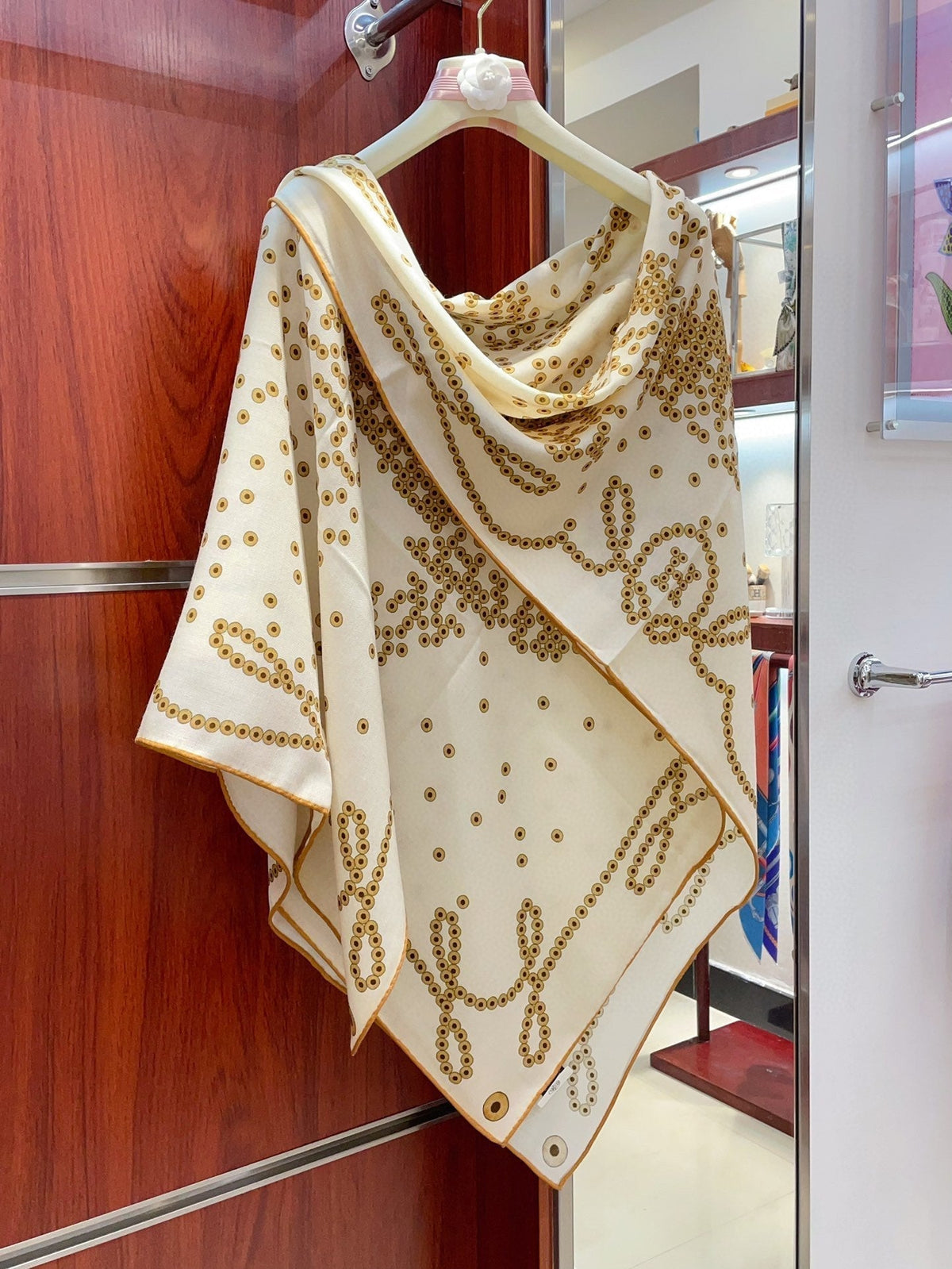 Cheval De Legende Scarf 140 CM Ivory White Pattern Cashmere And Silk