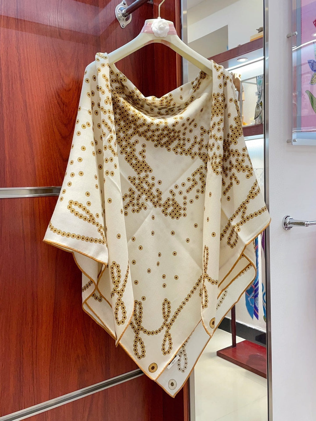 Cheval De Legende Scarf 140 CM Ivory White Pattern Cashmere And Silk